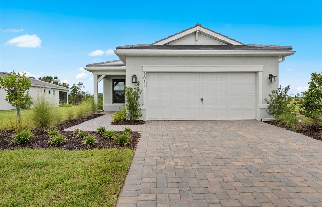 Photo of 5014 Coastal Oak Court, Lakewood Ranch, FL 34211 (MLS # TB8390175)