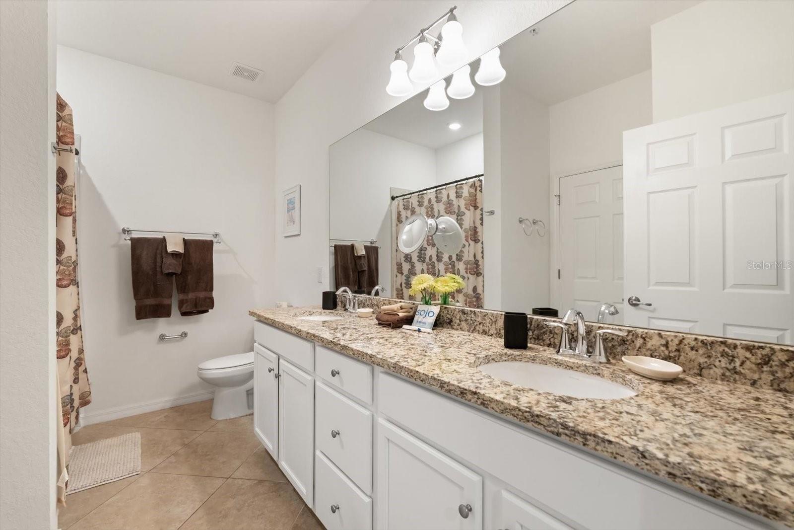 LAKEWOOD NATIONAL - Residential Lease