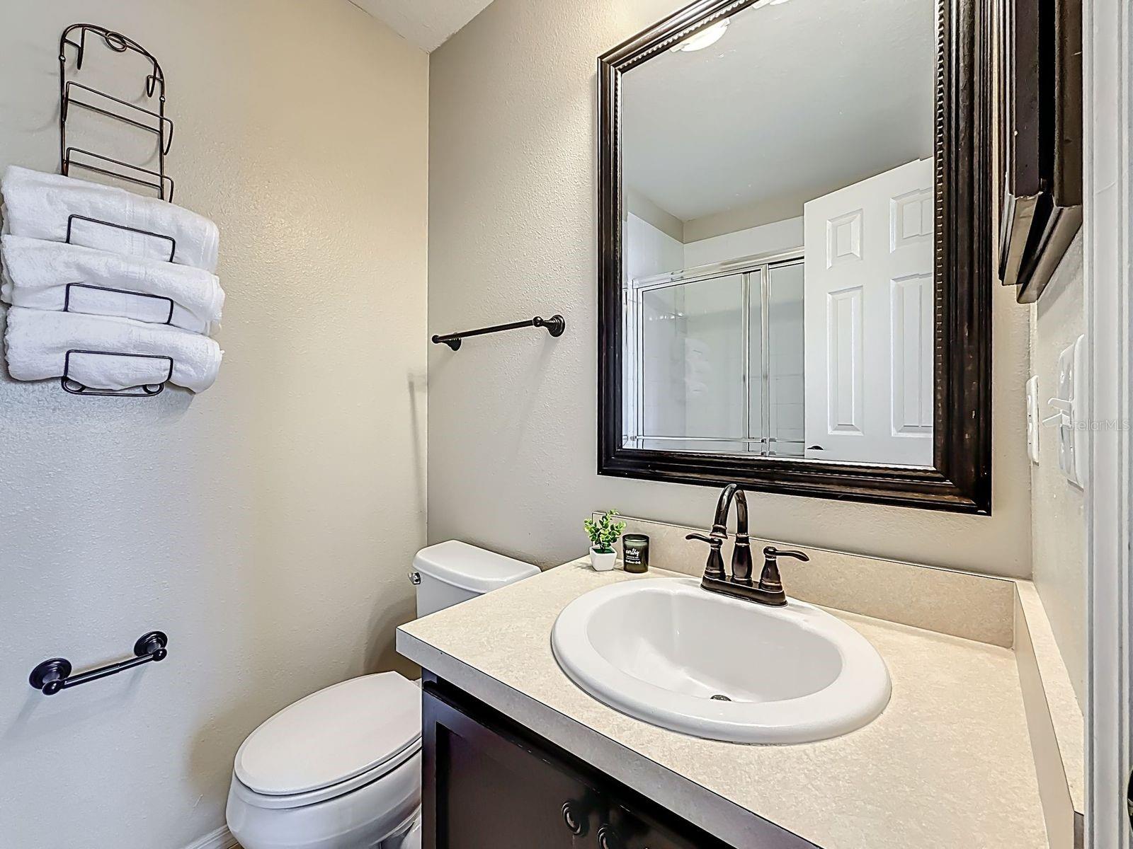 SUNSET POINTE TWNHMS - Residential