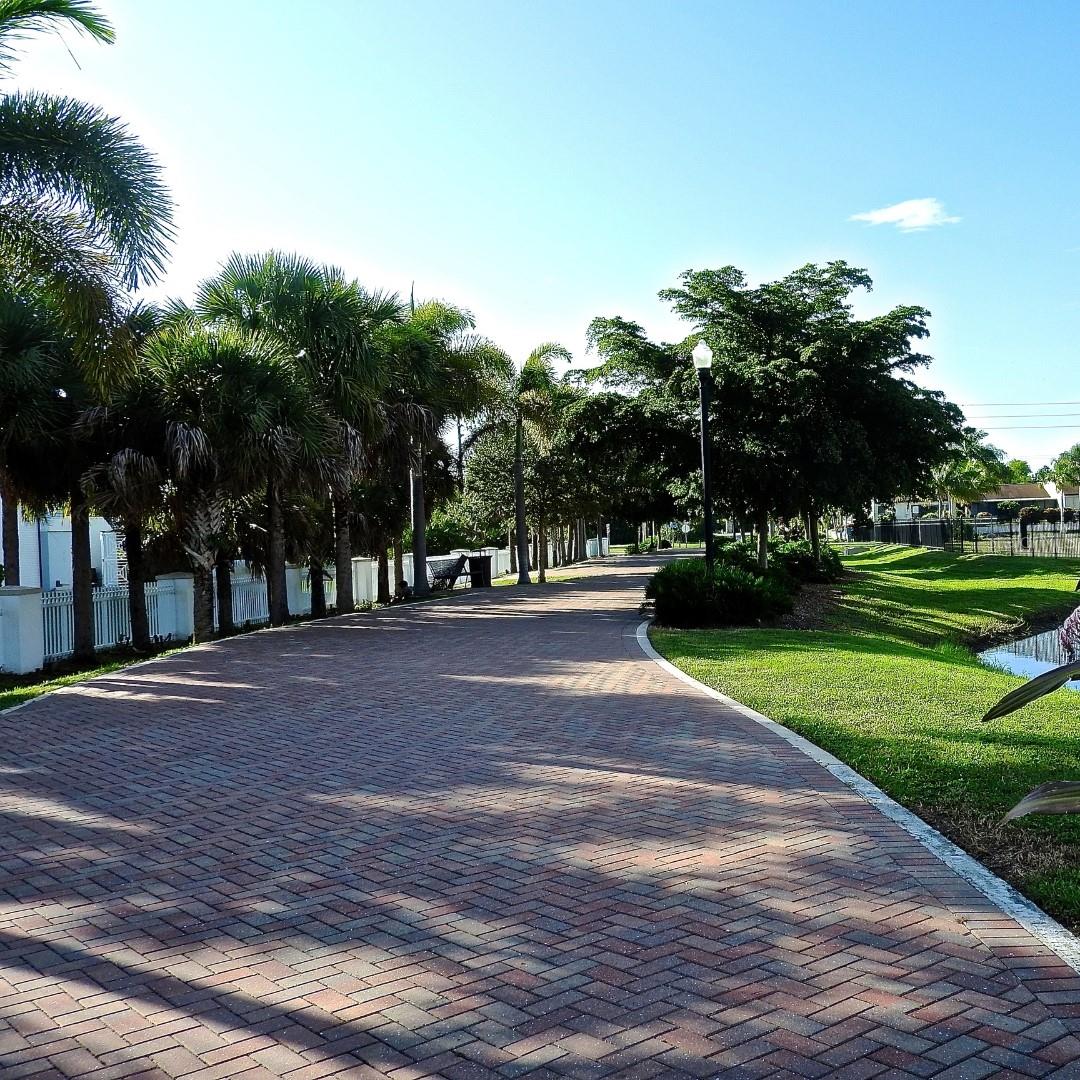 PUNTA GORDA ISLES SEC 05 - Land