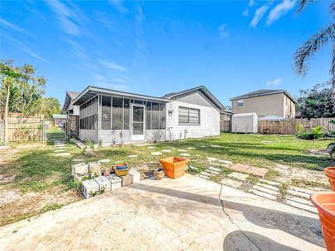 A home in AUBURNDALE