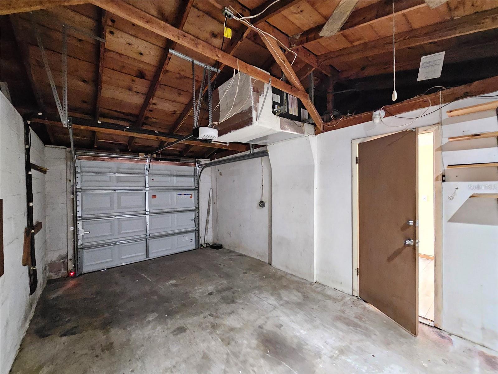 HOLIDAY LAKE ESTATES - Residential Lease