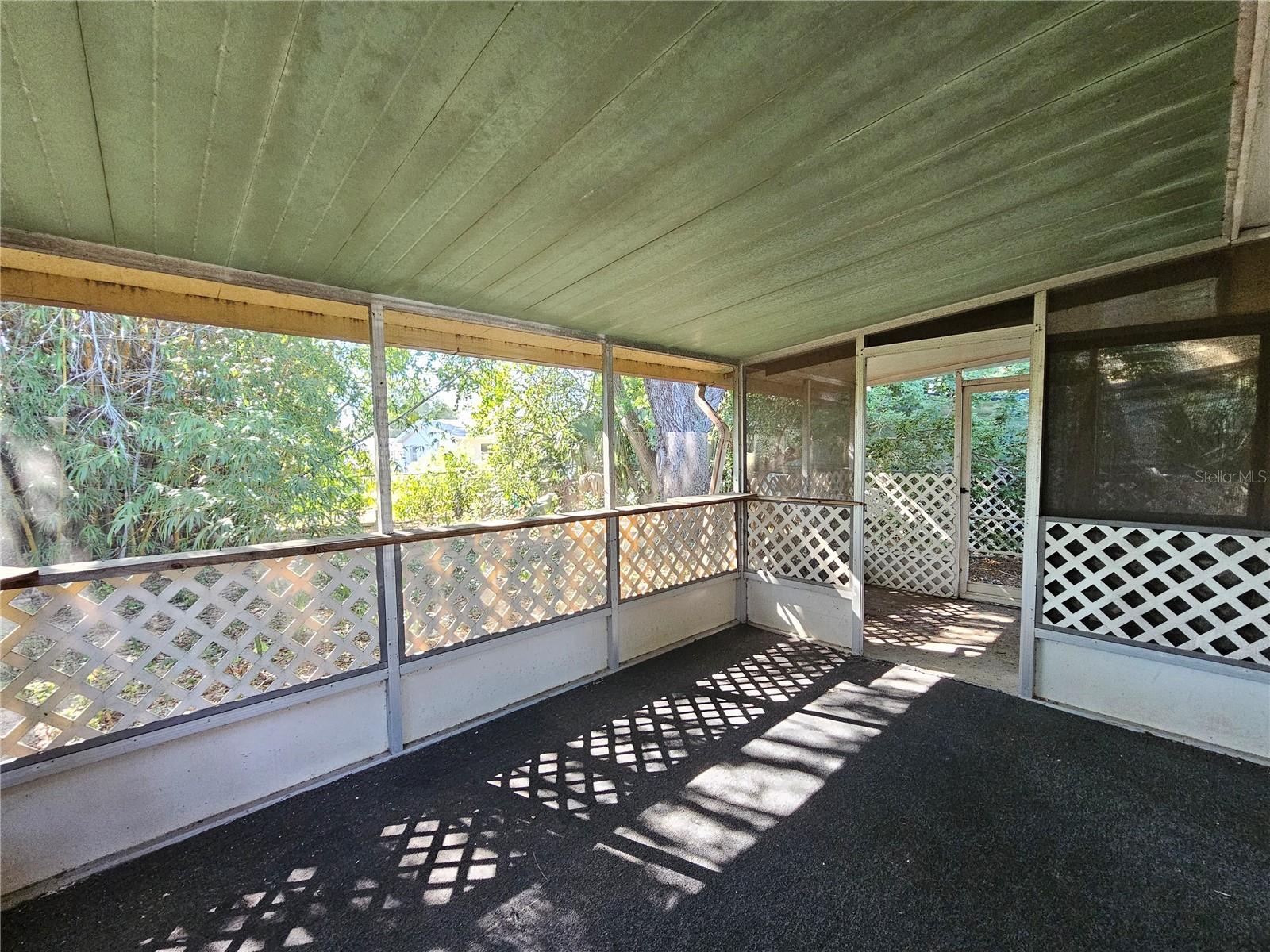 HOLIDAY LAKE ESTATES - Residential Lease