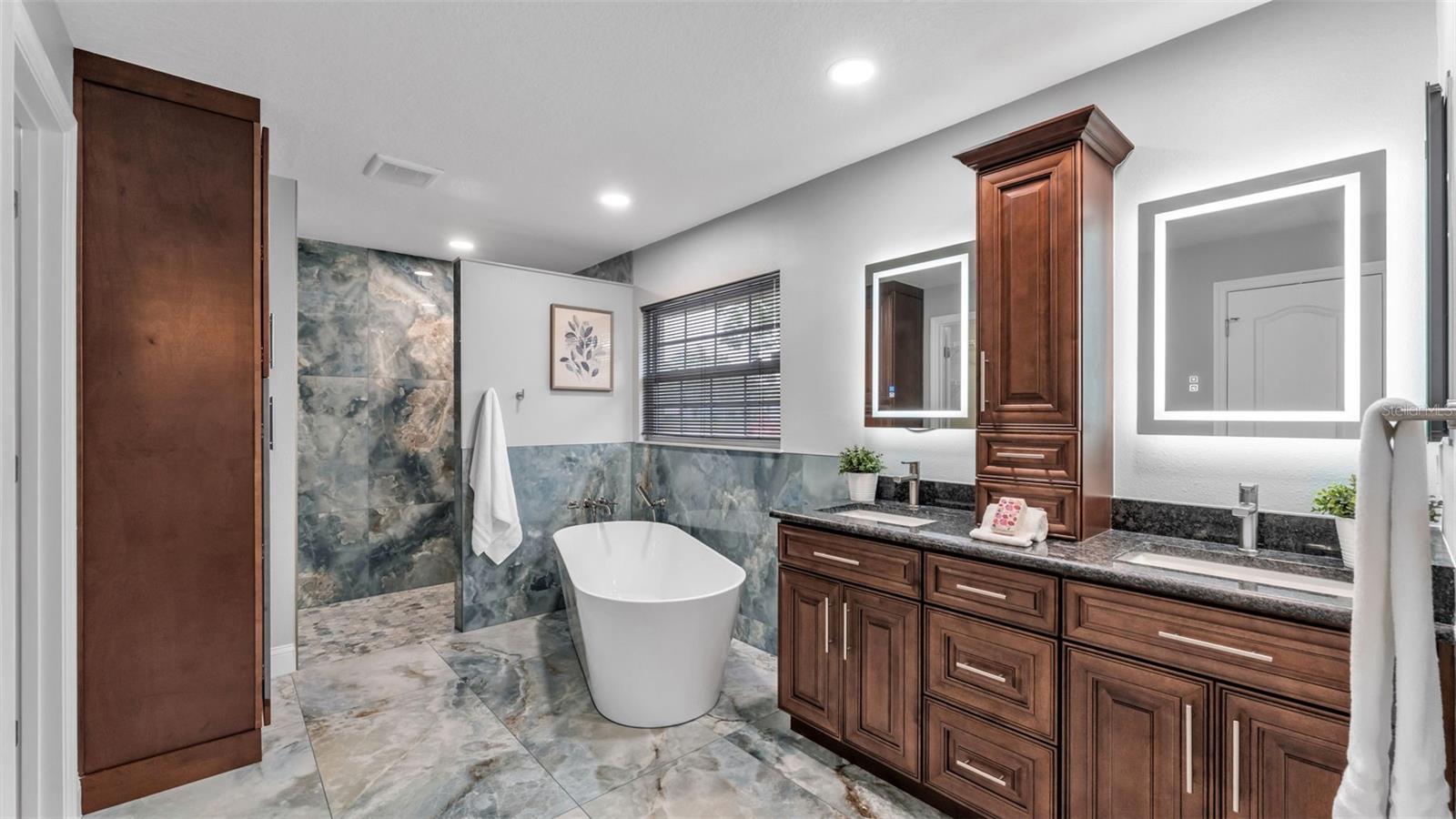 GREATER COUNTRY ESTATES - Residential