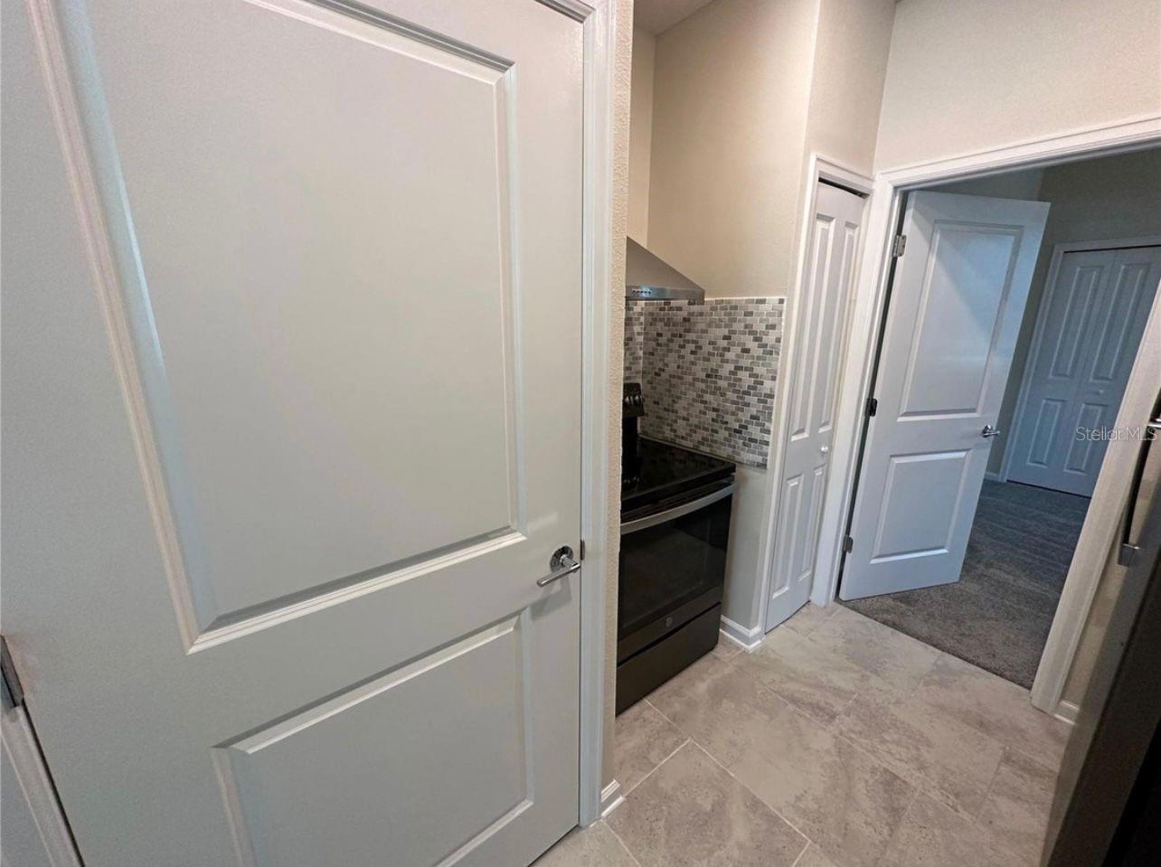 STOREY CRK PH 1 - Residential Lease