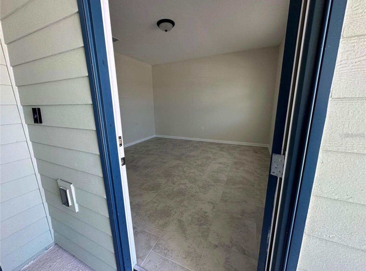 STOREY CRK PH 1 - Residential Lease