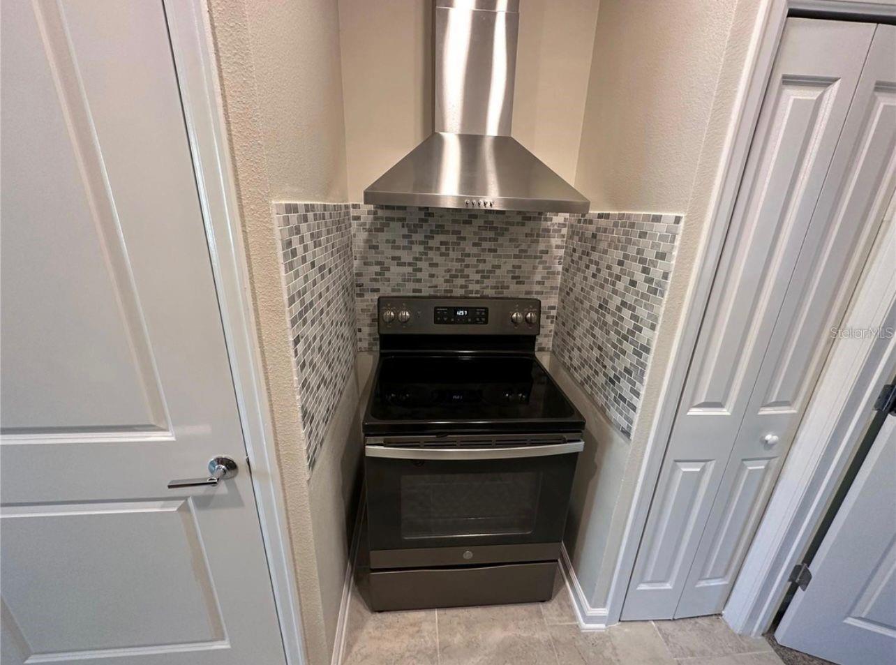 STOREY CRK PH 1 - Residential Lease