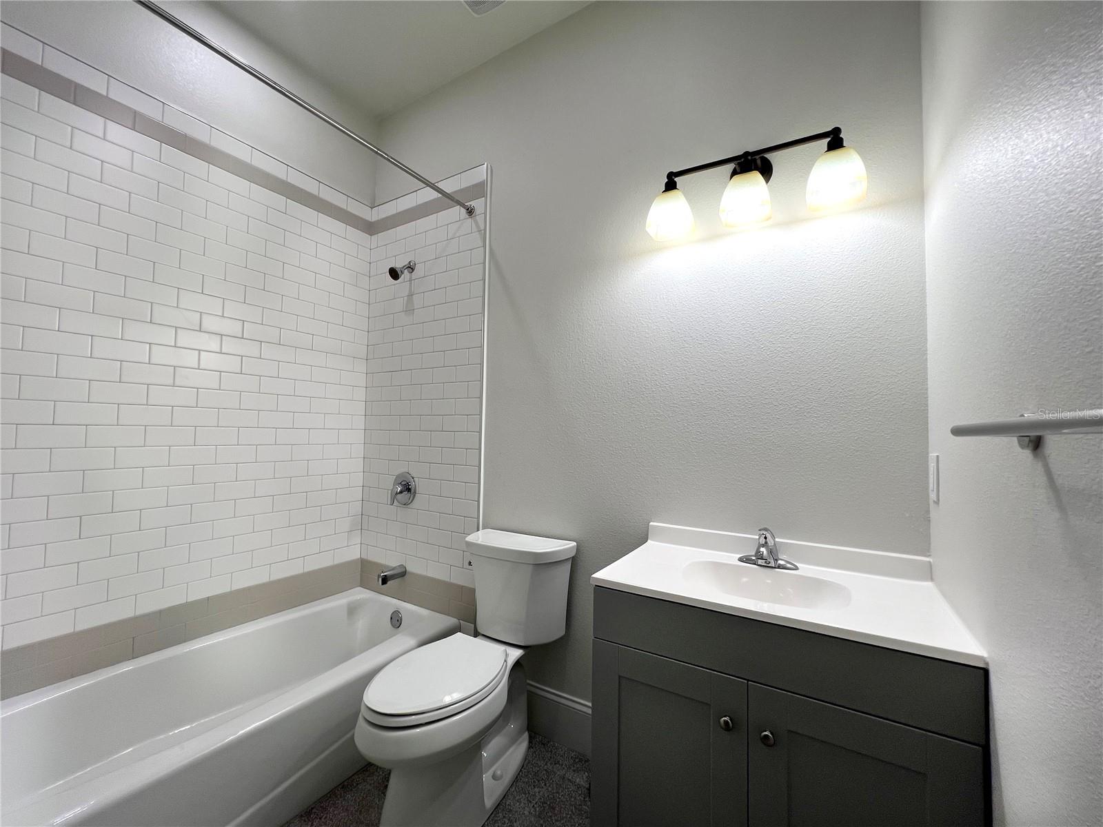 LAKE WALES - Commercial Sale