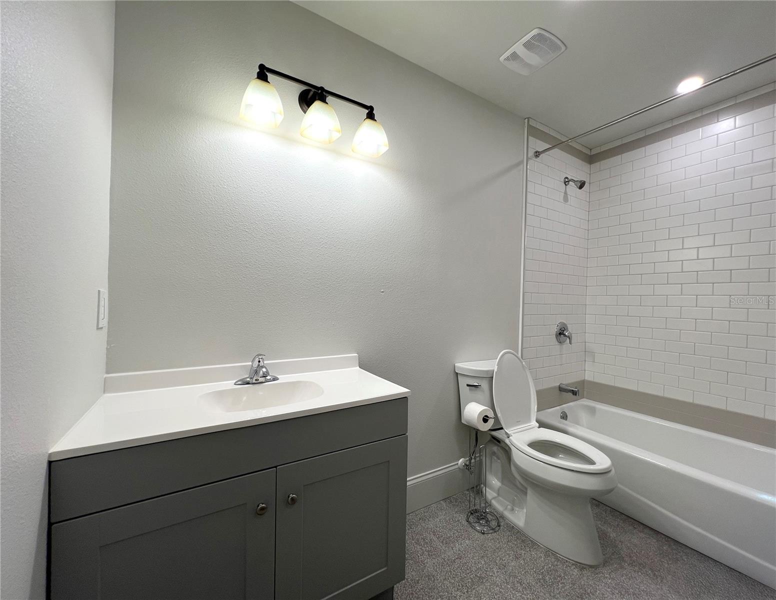 LAKE WALES - Commercial Sale