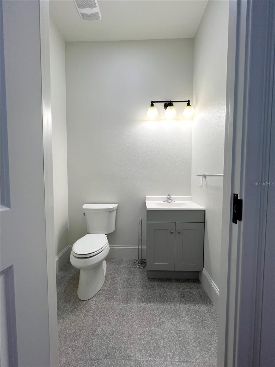 LAKE WALES - Commercial Sale