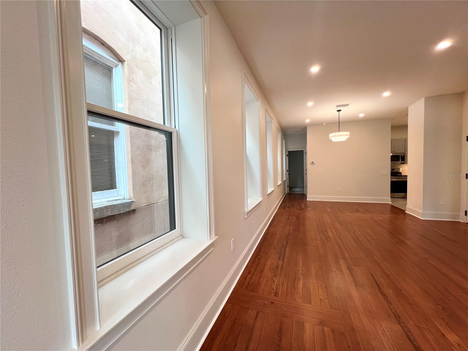 LAKE WALES - Commercial Sale