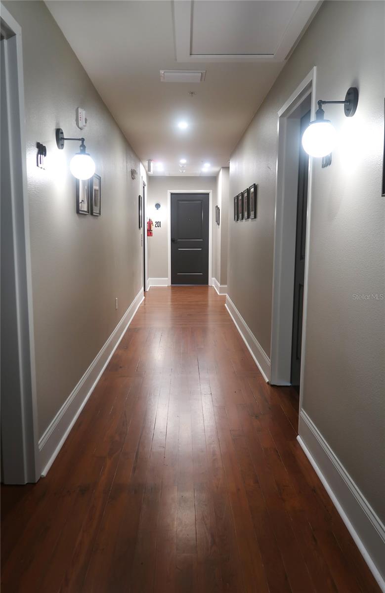 LAKE WALES - Commercial Sale