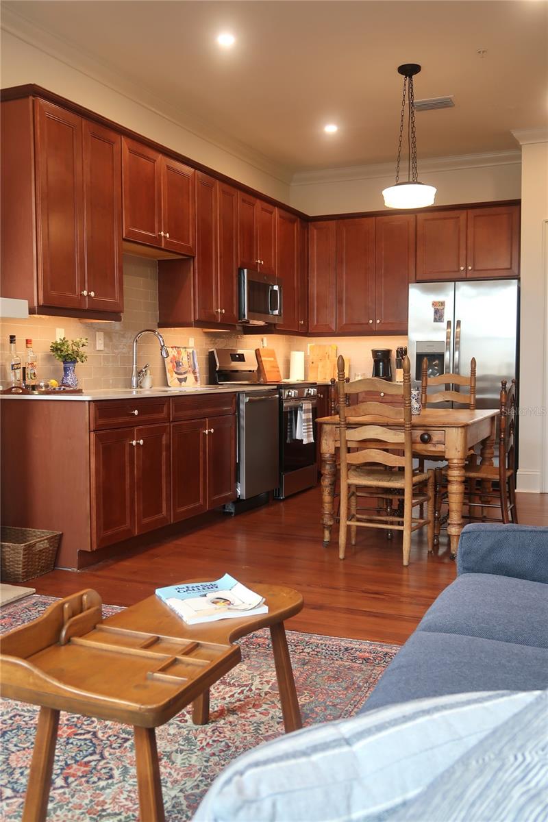 LAKE WALES - Commercial Sale