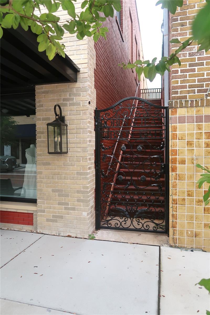 LAKE WALES - Commercial Sale