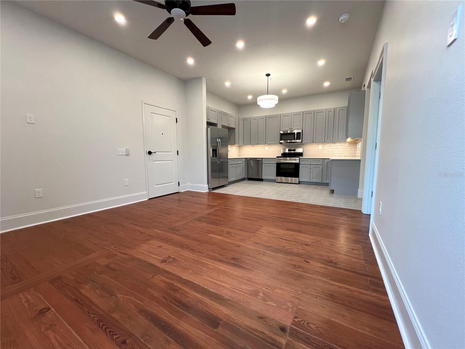 LAKE WALES - Commercial Sale