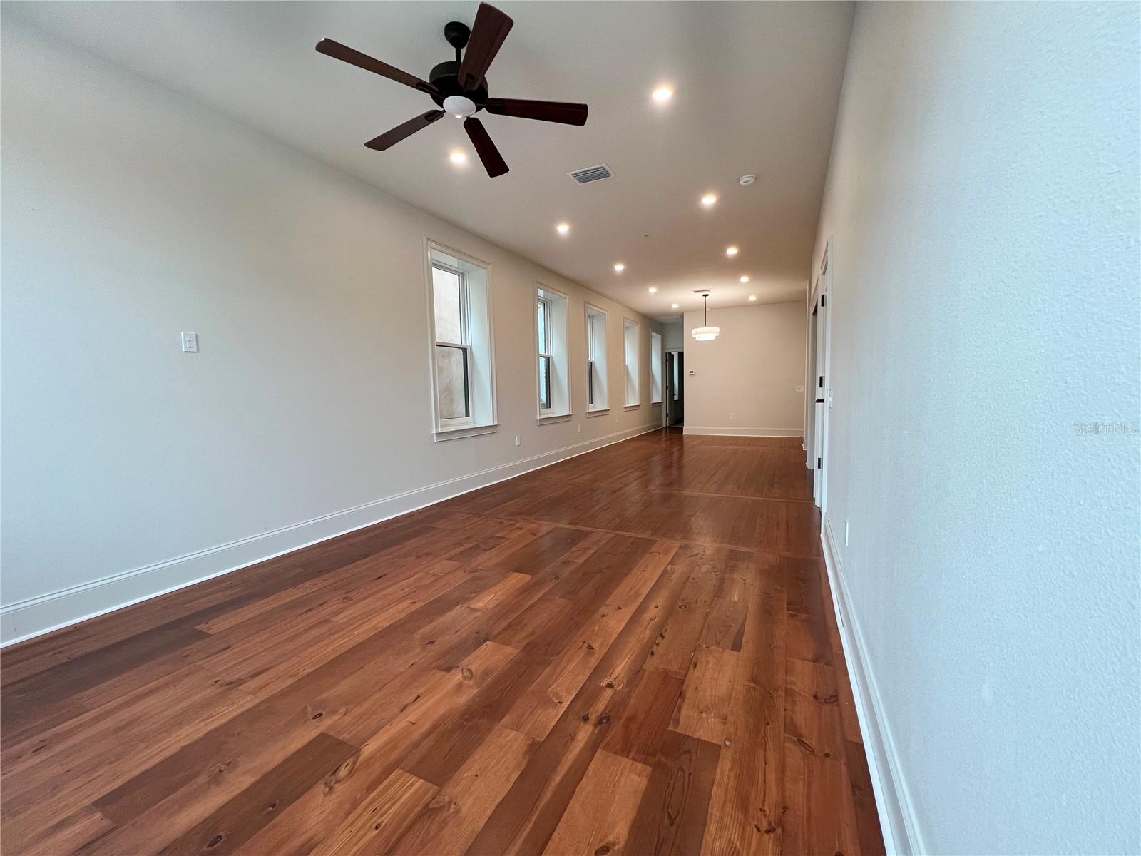 LAKE WALES - Commercial Sale