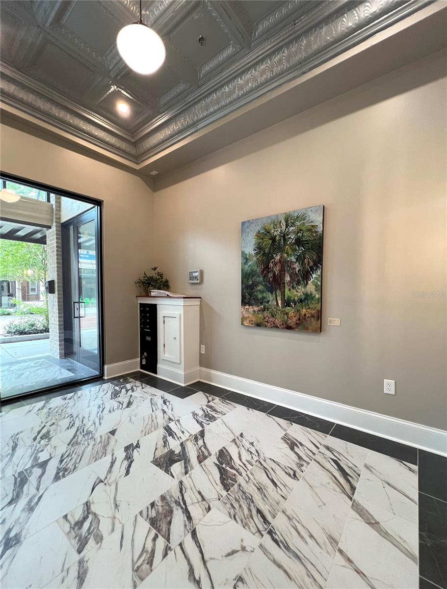 LAKE WALES - Commercial Sale