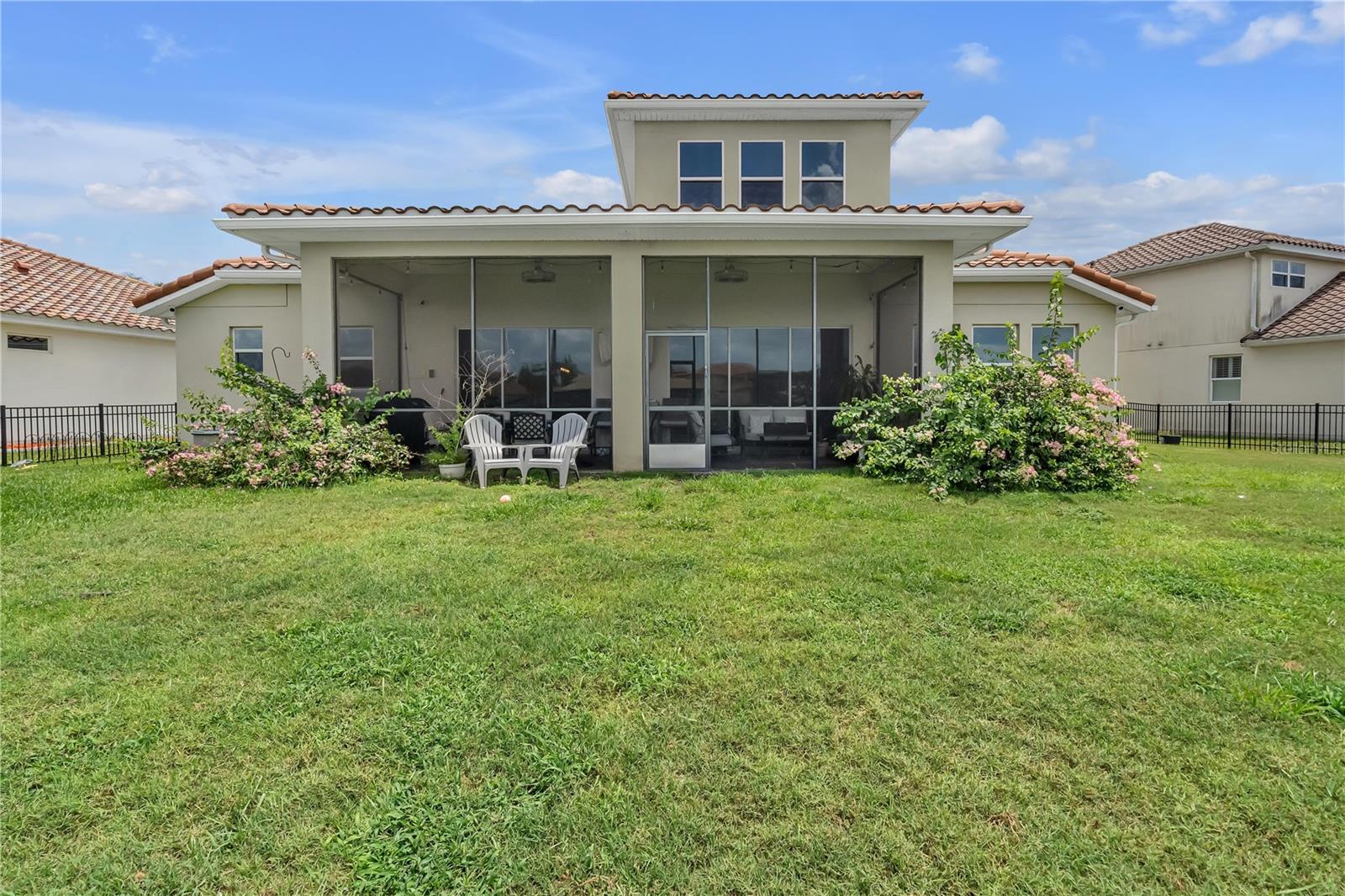3869 SHORESIDE DRIVE
