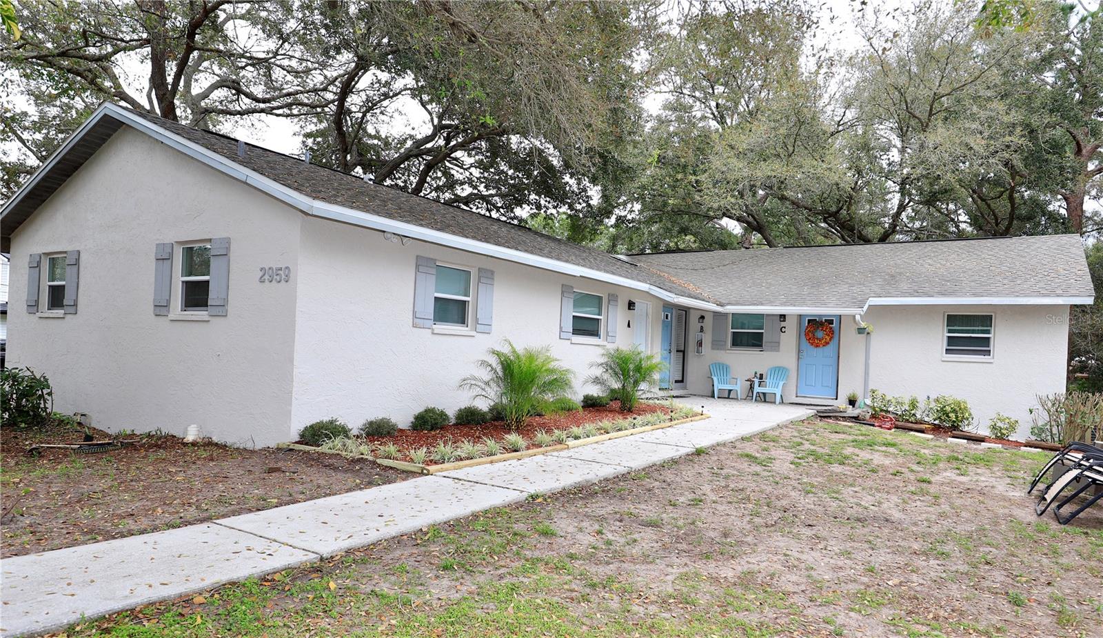 GORGEOUS UPDATED 2 BEDROOM 1 BATHROOM OPEN FLOOR PLAN IN SAFETY HARBOR NESTLED UNDER THE OAK TREES !!
NEWER SOLID WOOD KITCHEN CABINETS WITH BACKSPLASH, NEWER WINDOWS, BLINDS, TILE FLOORS THROUGHOUT, INTERIOR PAINT & EXTERIOR PAINT, DOORS, BASEBOARDS, NEWER AC UNIT, AND WASHER AND DRYER WITH INSIDE LAUNDRY CLOSET. INCLUDES SEWER, TRASH AND OUTSIDE MAINTENANCE. PLEASE CALL FOR YOUR TOUR AS THIS IS LOCATED ON A DEAD END STREET AND VERY QUIET WITH NO TRAFFIC AND TAMPA BAY IS RIGHT OUT YOUR BACK DOOR SO BRING YOUR FISHING POLE! VIEWS OF TAMPA BAY FROM YOUR FRONT
YARD! THIS IS NOT IN A FLOOD ZONE OR EVACUATION. MINUTES TO PHILIPPE PARK AND DOWNTOWN SAFETY HARBOR MARINA. SMOKING IS PROHIBITED.