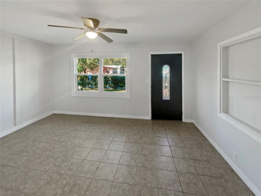 Photo of 1981 Carolina Avenue, Tarpon Springs, FL 34689 (MLS # O6371311)