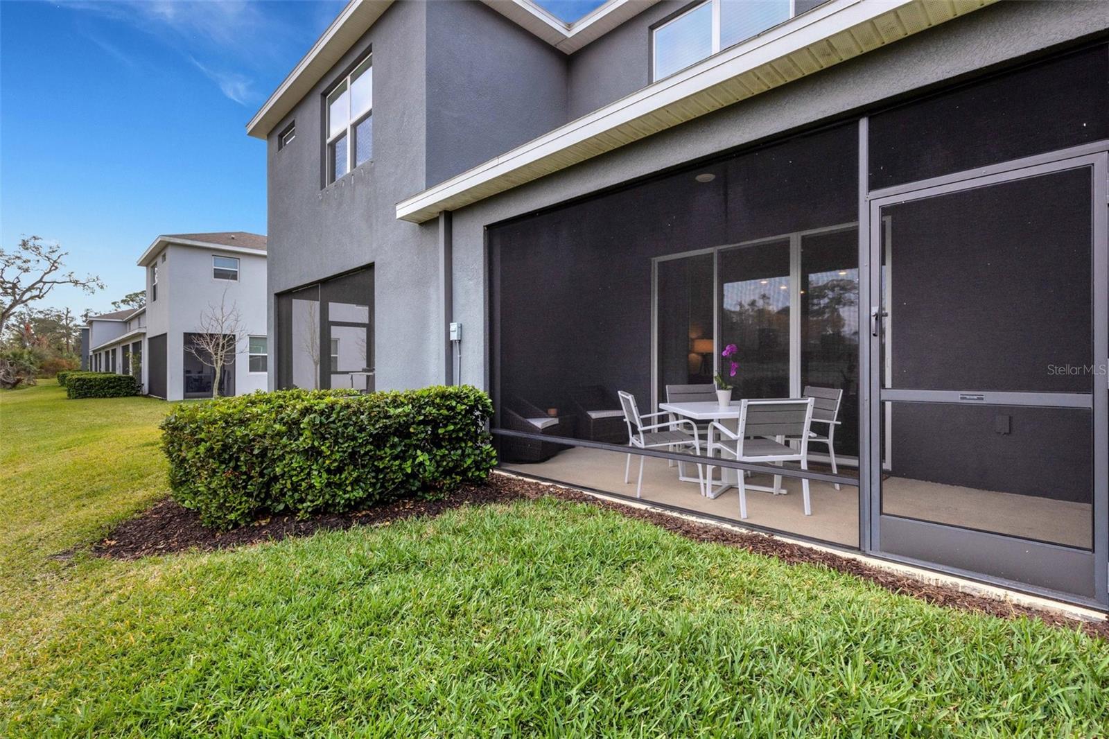 LANDING PH 1 - Residential