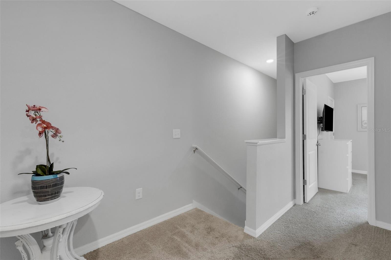 LANDING PH 1 - Residential