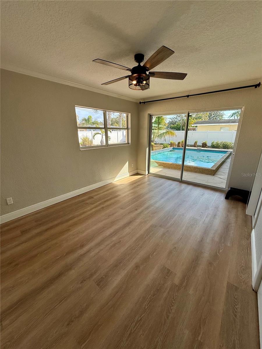 MEADOW LAWN 10TH ADD - Residential Lease