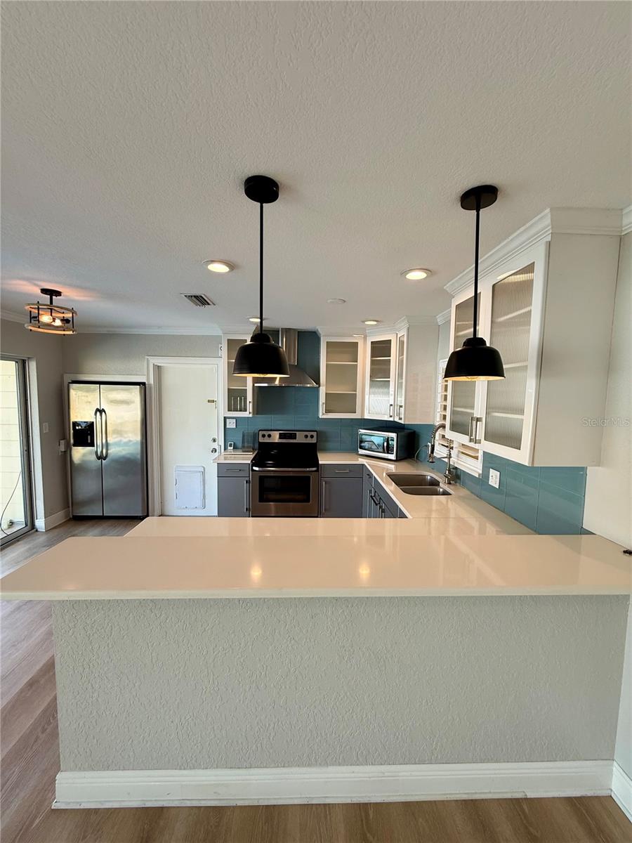 MEADOW LAWN 10TH ADD - Residential Lease