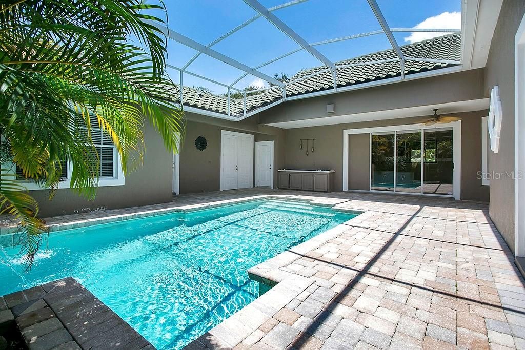 Photo of 7613 Torino Court, Orlando, FL 32835 (MLS # O6374710)