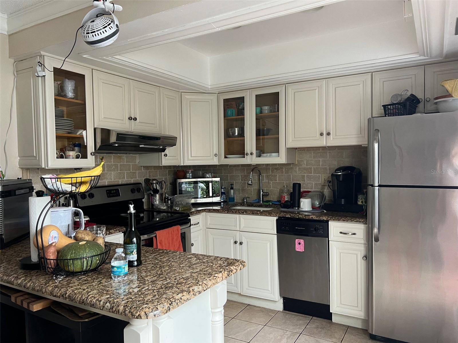 ORANGE TREE VILLAS CONDO - Residential Lease