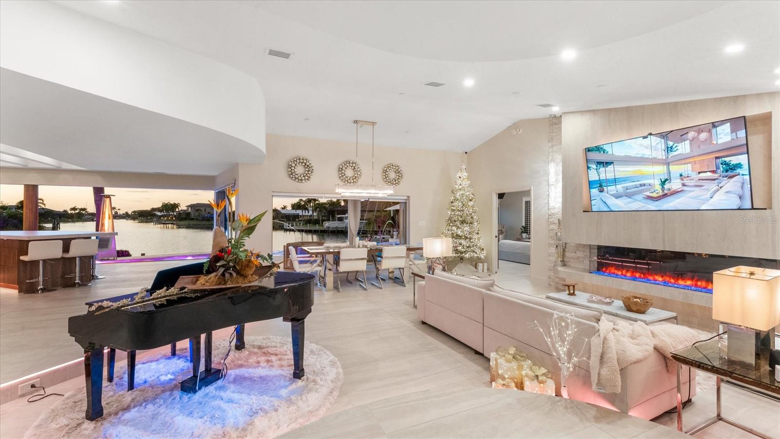 2544 RIO LISBO COURT