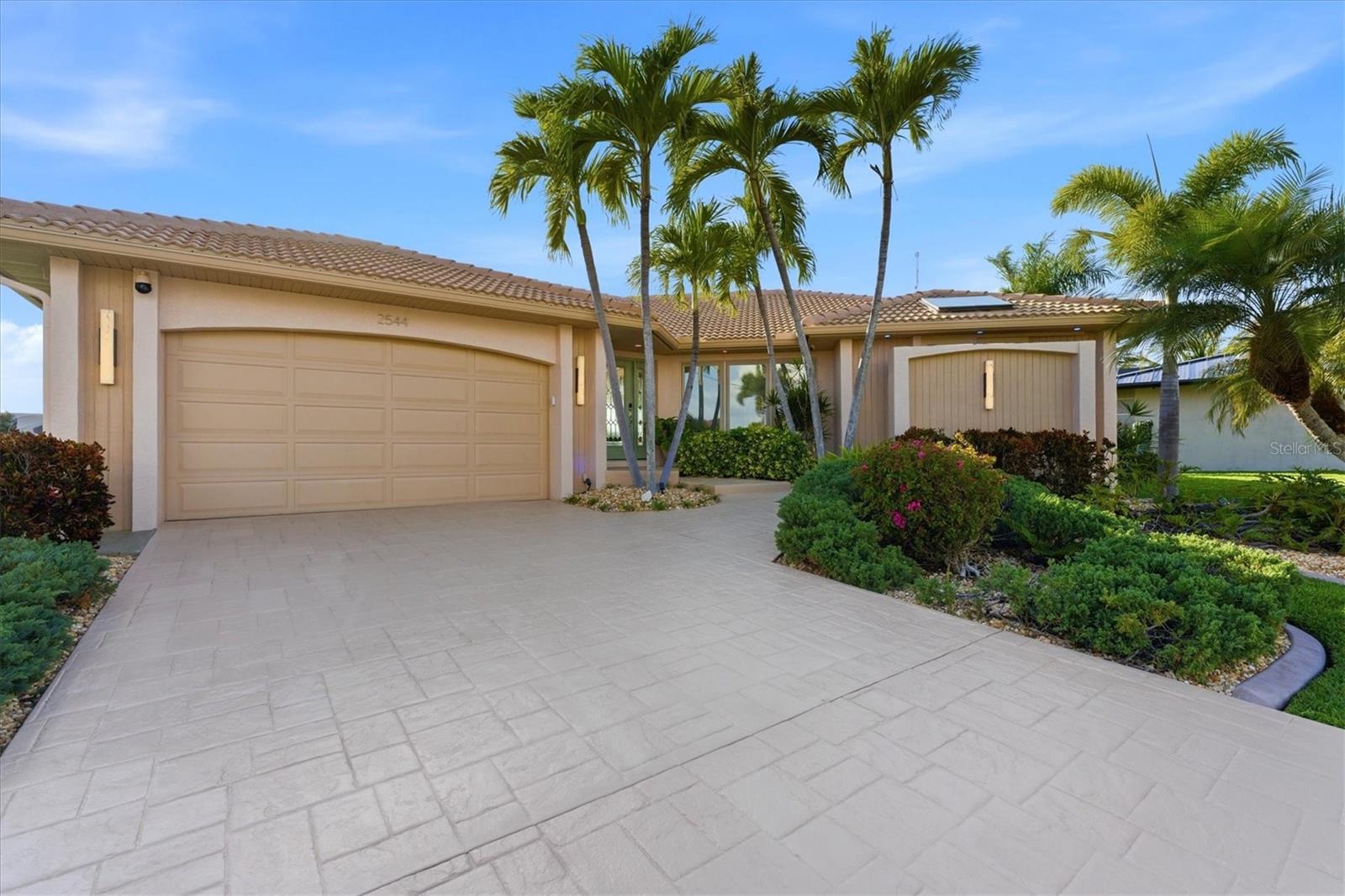 PUNTA GORDA ISLES SEC 06 - Residential