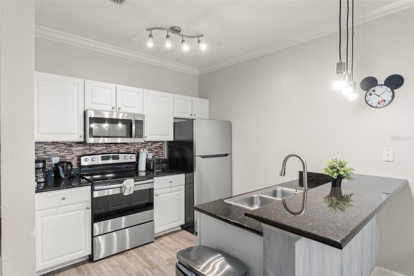 2962 LUCAYAN HARBOUR CIRCLE 102