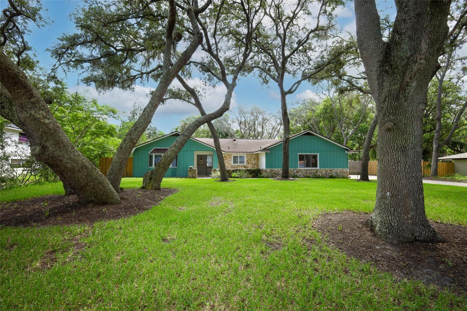 1015 ANTELOPE TRAIL