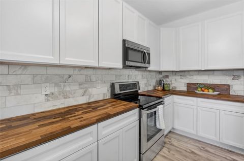 Tiny photo for 1305 Windy Bluff Drive, Minneola, FL 34715 (MLS # G5110270)