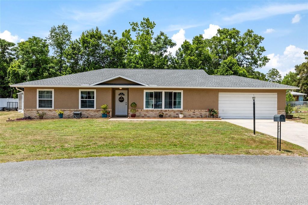 Photo of 5 Silver Run, Ocala, FL 34472 (MLS # OM723977)