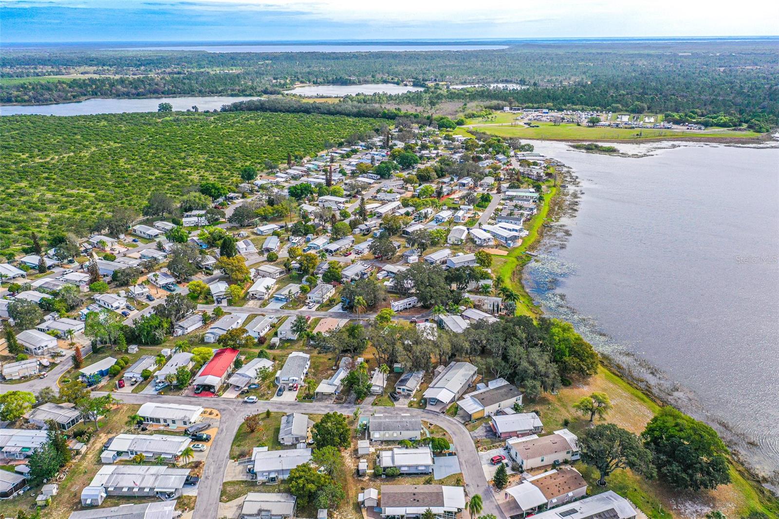 SADDLEBAG LAKE - Residential