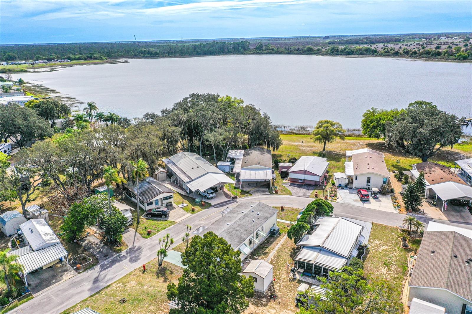 SADDLEBAG LAKE - Residential