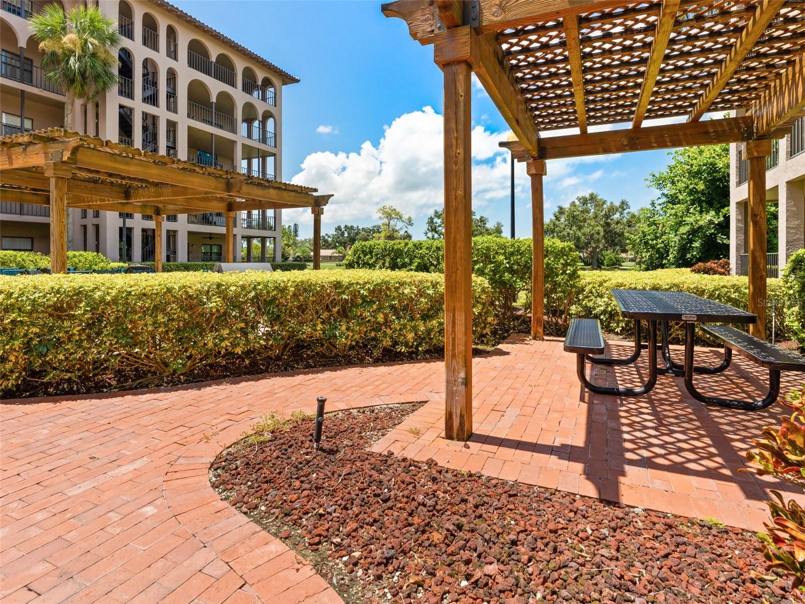 GOLFVIEW II CONDO - Residential