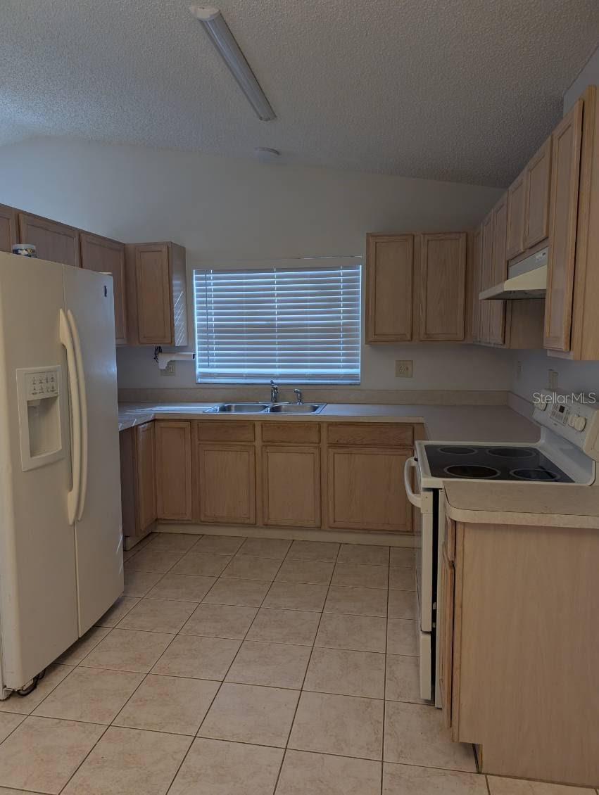 TAMPA BAY HIGHLANDS - Residential Lease