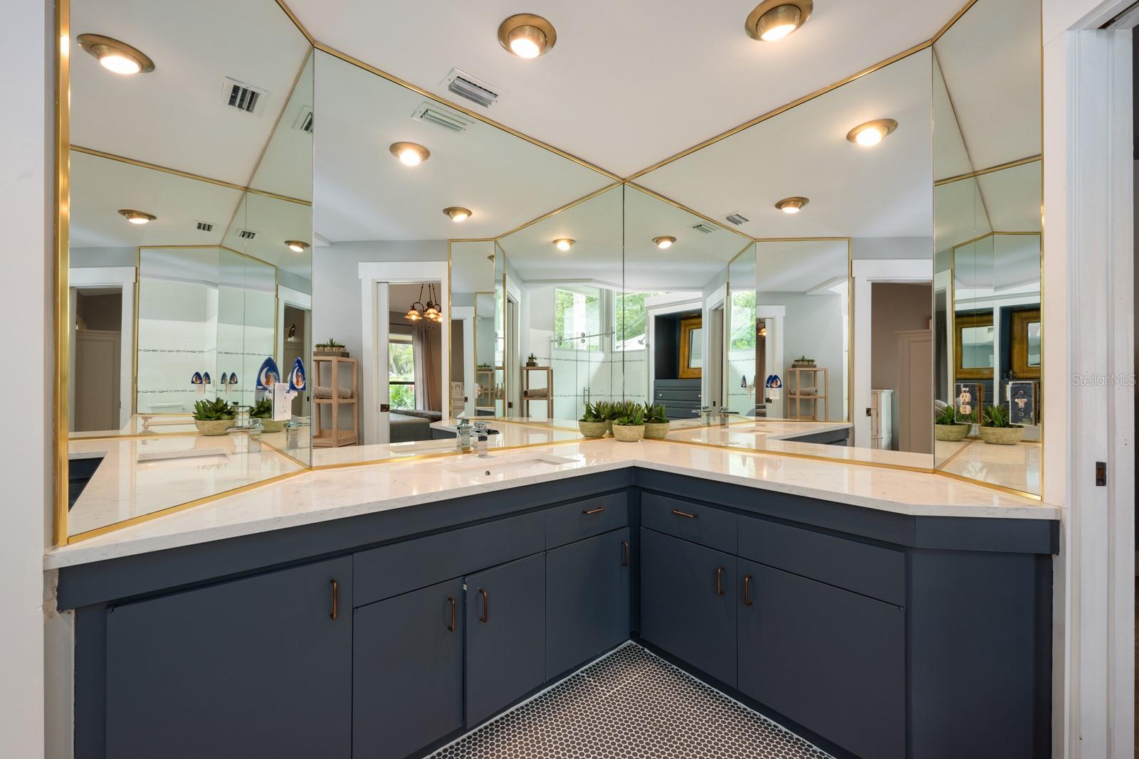 TRAILS UNIT 12 - Residential