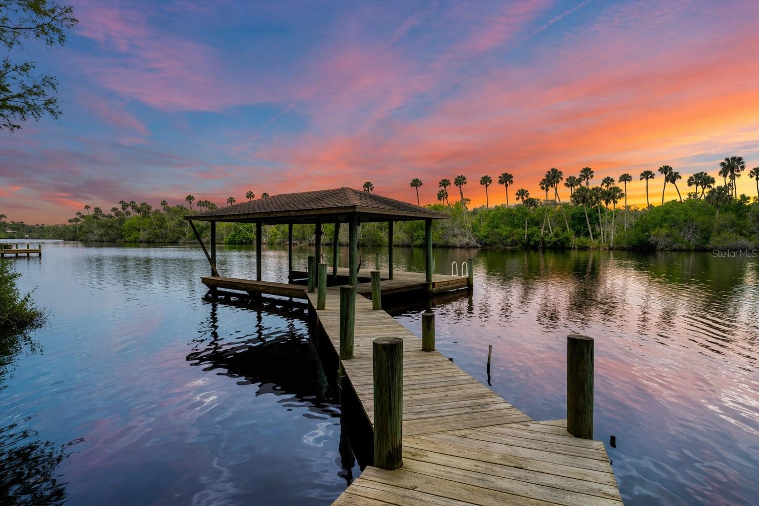 20 TWELVE OAKS TRAIL