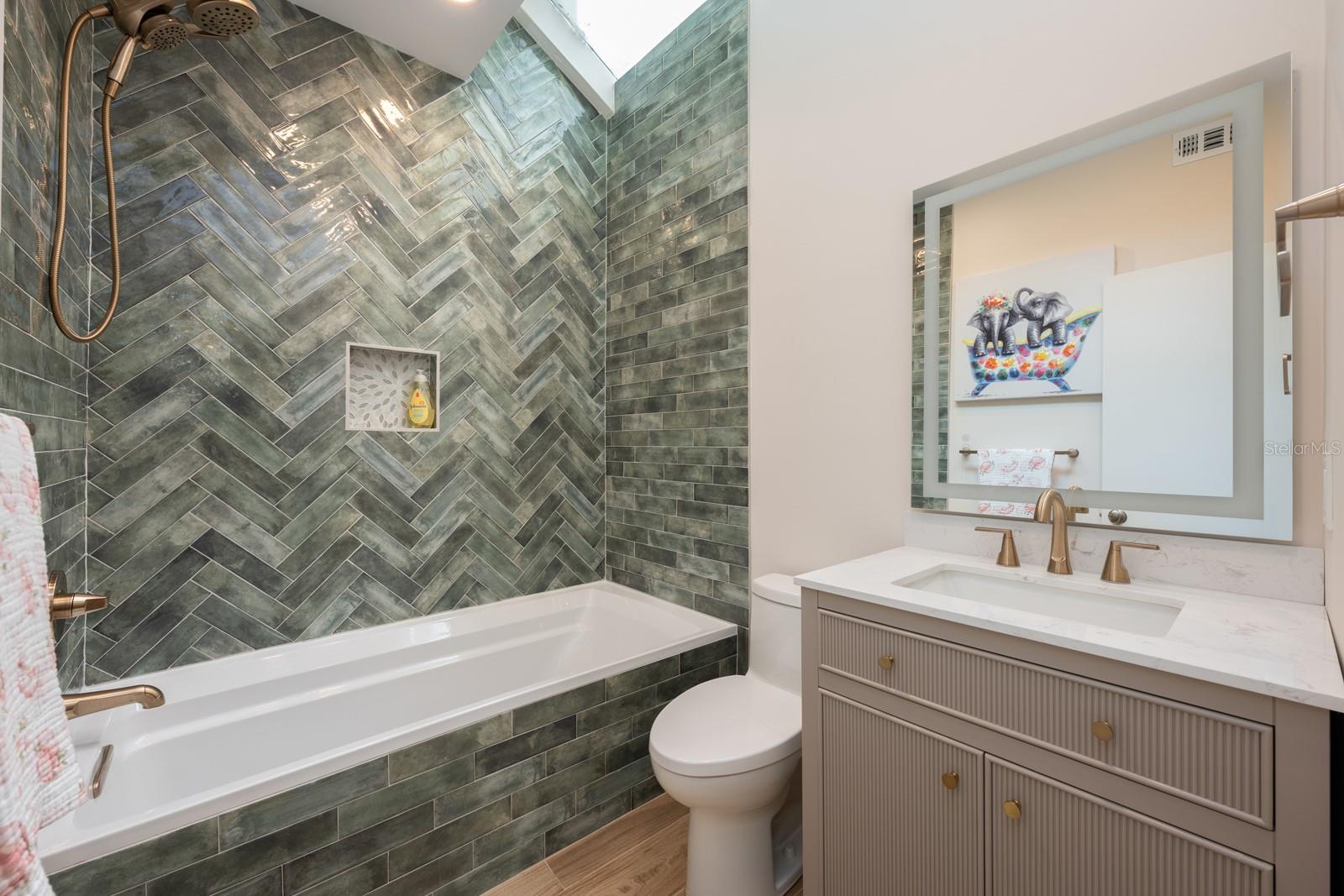 TRAILS UNIT 12 - Residential