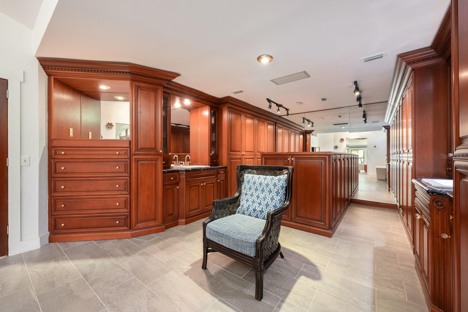 TRAILS UNIT 12 - Residential