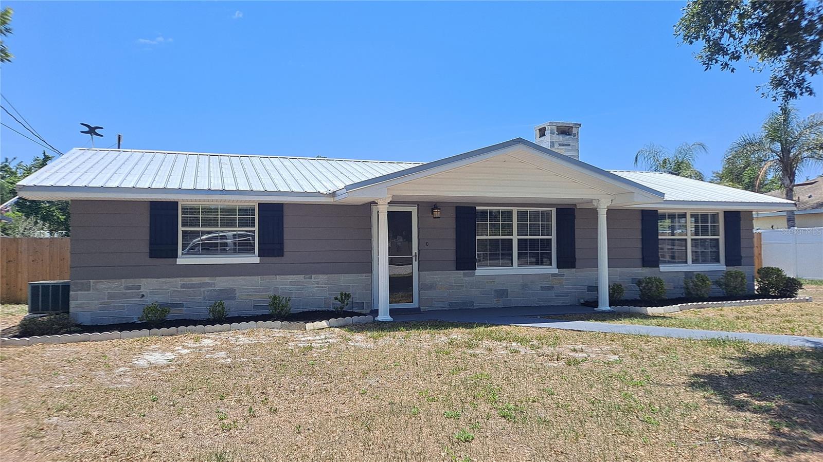 11624 OCKLAWAHA DRIVE