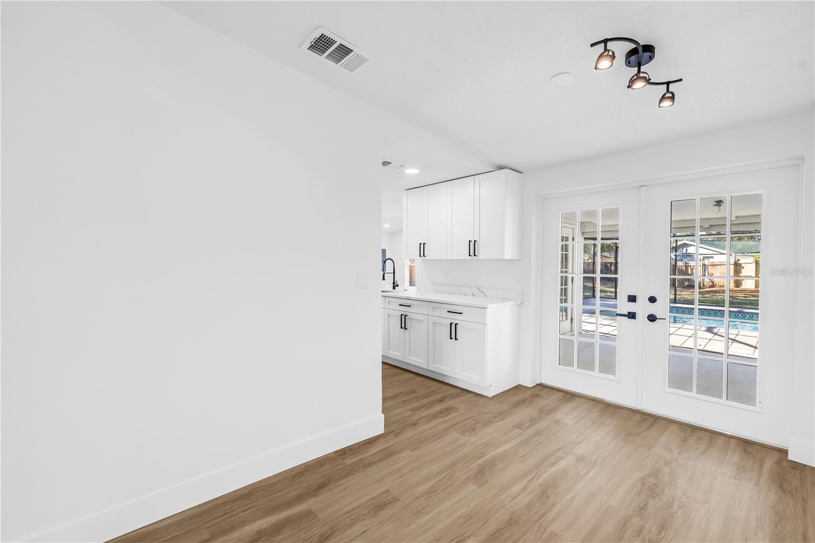 SOUTHERN COMFORT HOMES UNIT 1-B - Residential