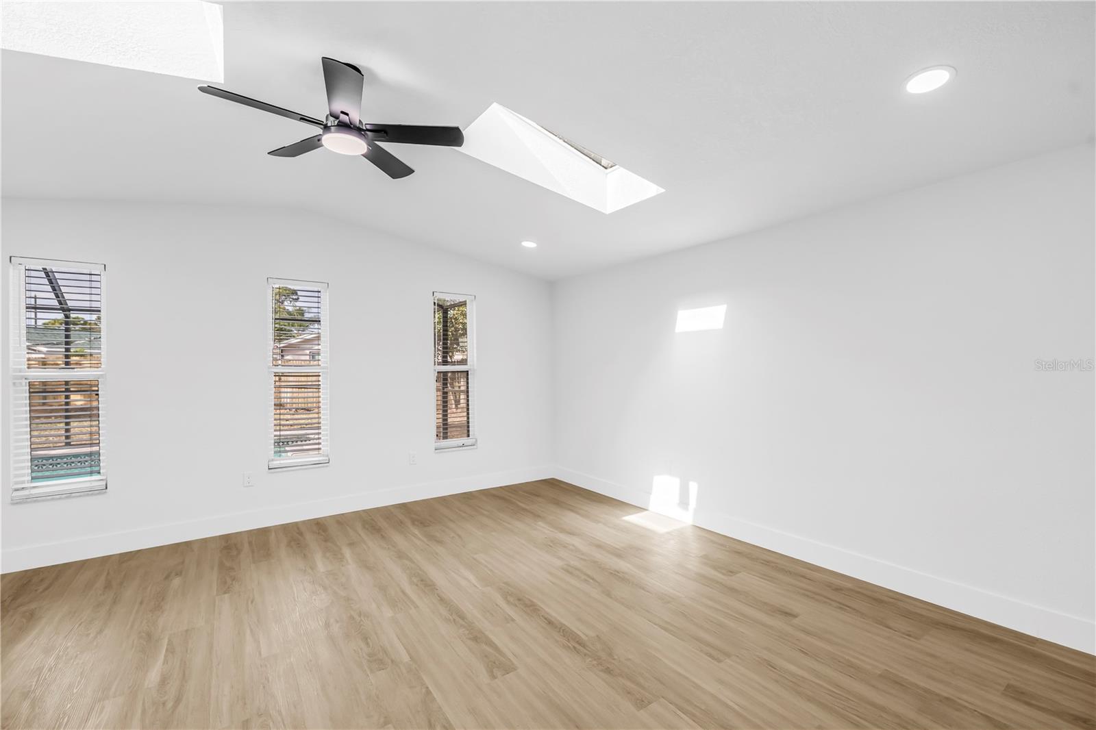 SOUTHERN COMFORT HOMES UNIT 1-B - Residential