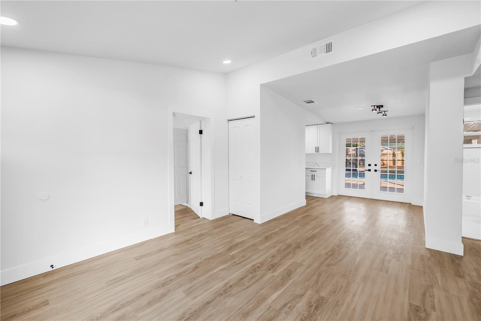 SOUTHERN COMFORT HOMES UNIT 1-B - Residential