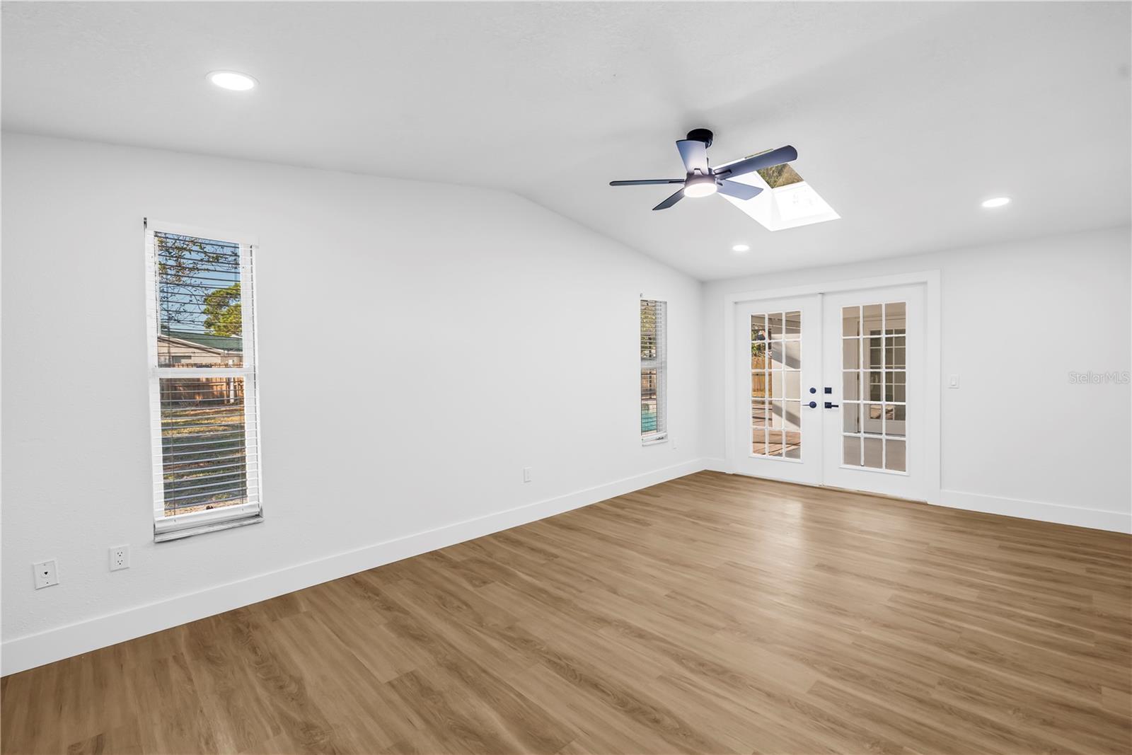 SOUTHERN COMFORT HOMES UNIT 1-B - Residential