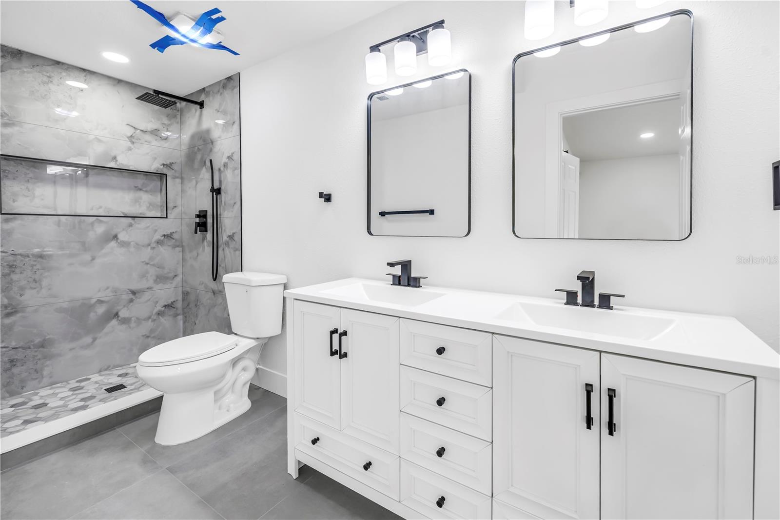 SOUTHERN COMFORT HOMES UNIT 1-B - Residential